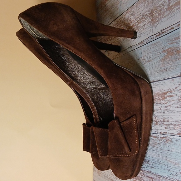 Woman's Brown Lavorazione Artigiana Suede Shoe Size 9 - Picture 4 of 7